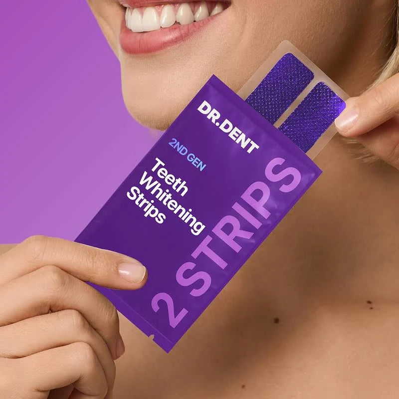 Φακελάκι DR.DENT™ με 2 ταινίες λεύκανσης στο χέρι